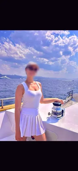 Alina, 33