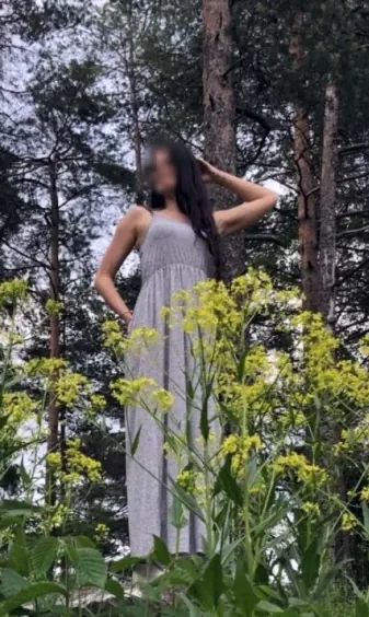 Laura, 36