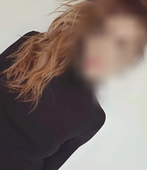 Sanni, 28
